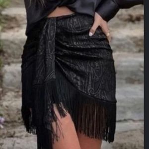 Fringe skirt